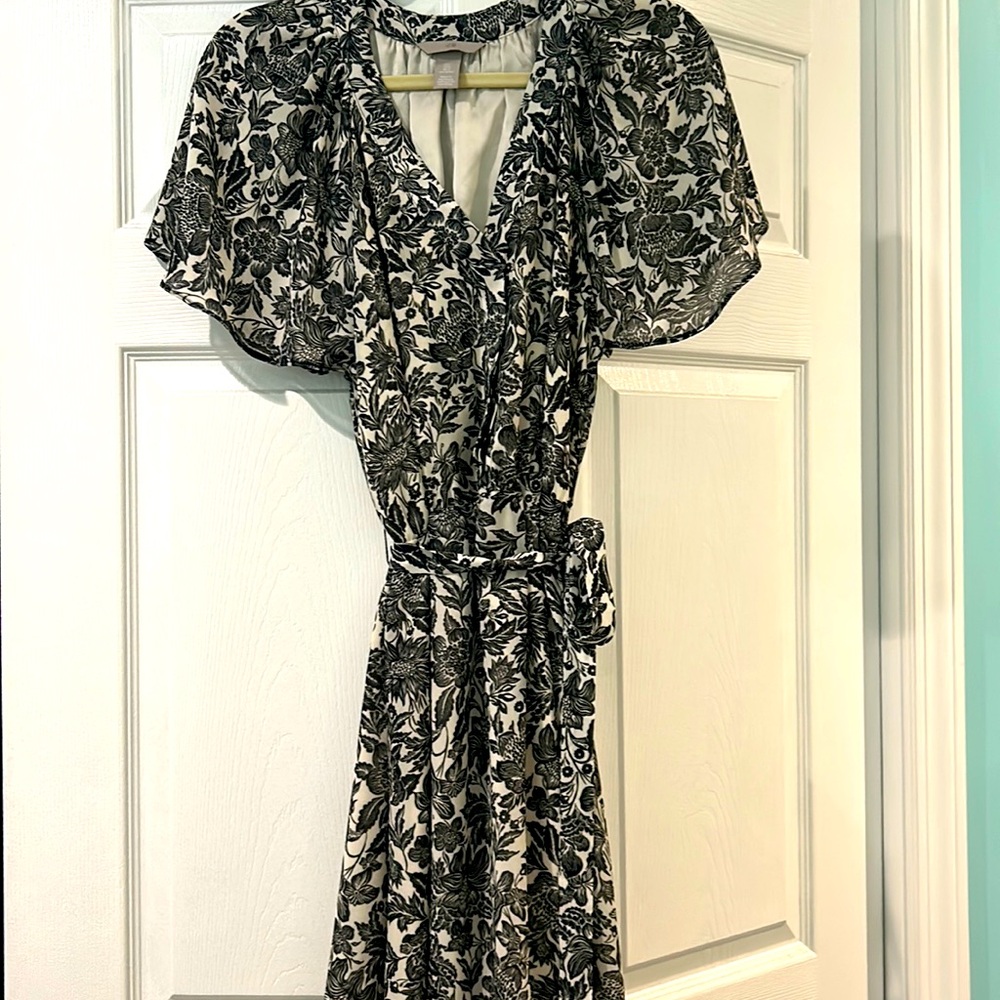 H&M black and white flower dress